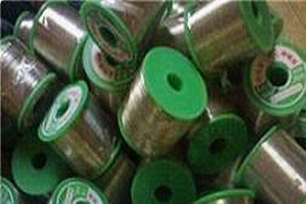 专业团队回收无铅焊锡丝,标准分类处理:2025年电子废弃物循环的关键拼图